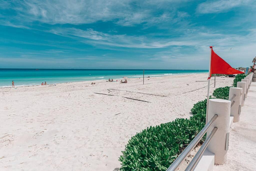 Villas Marlin 108, A Pie De Playa, Albercas, Jacuzi, Ubicacion Inmejorable Cancún Exteriér fotografie